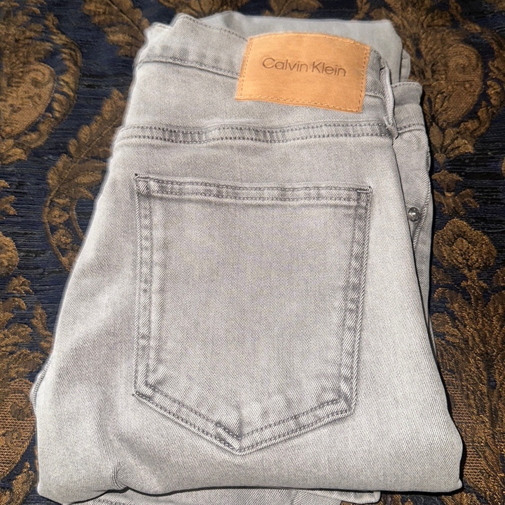 Calvin Klein jeans hmu offers !
